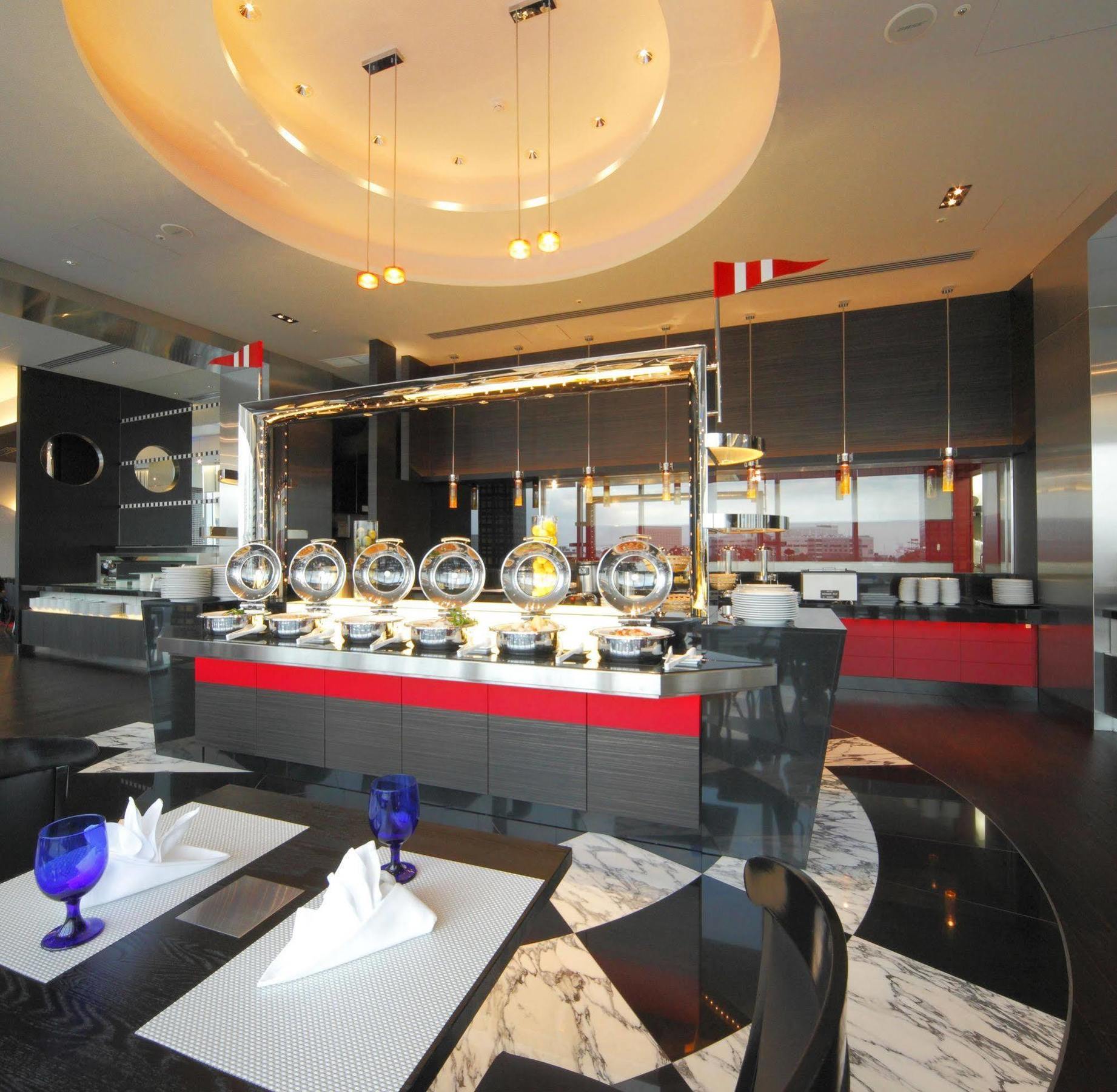 New Otani Inn Yokohama Premium Экстерьер фото